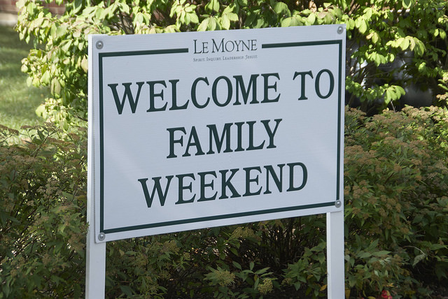 Family Weekend Welcome Sign